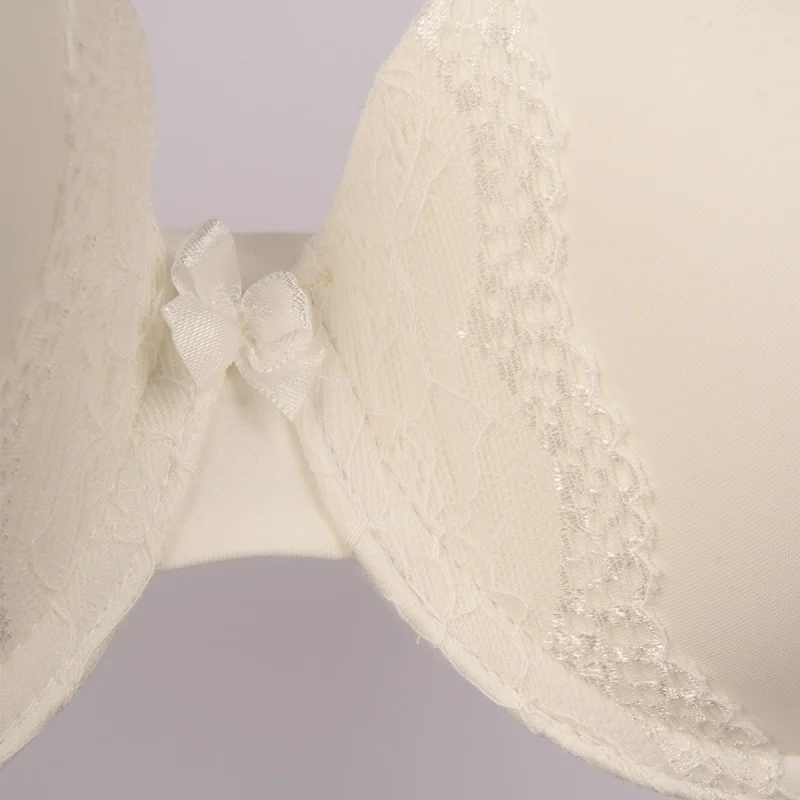 سوتین اسفنجی دانتل دار